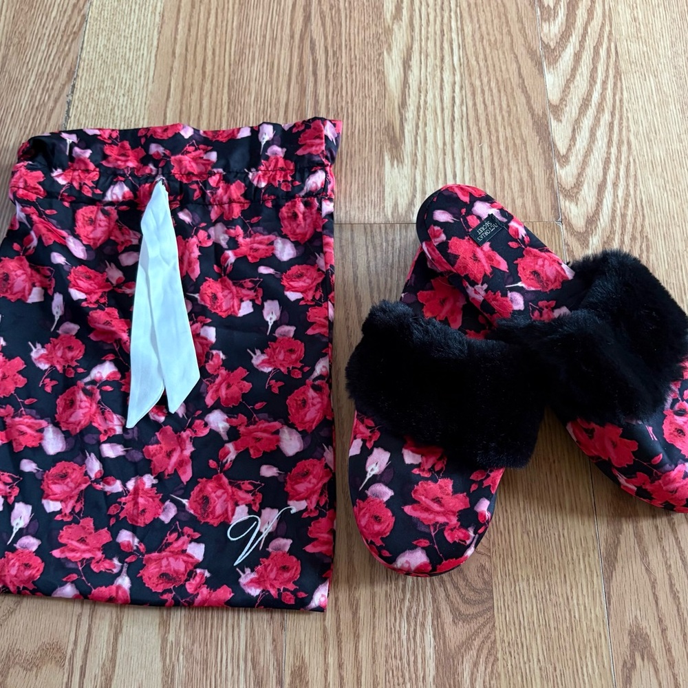 Victoria’s Secret Slippers